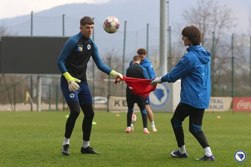 Veliko pojačanje za Zmajeve: Golman iz Bundeslige izabrao BiH umjesto Srbije!